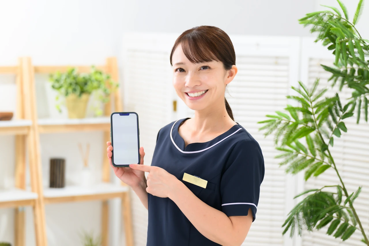 小規模店舗こそLINE予約を導入すべき理由